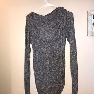 🖤Grey cowl neck tunic sweater!🖤
